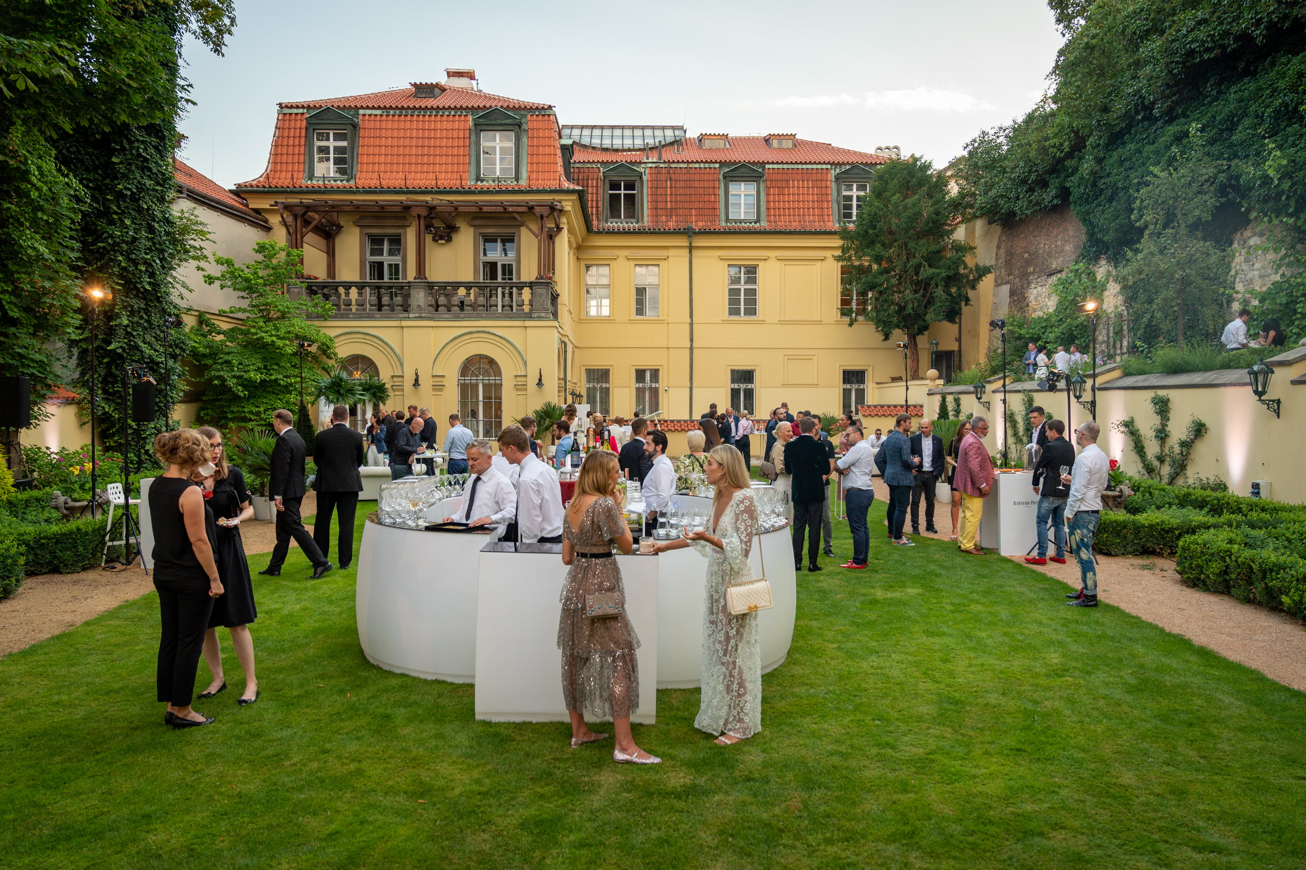 Hartigovský palác - Pink Hall
