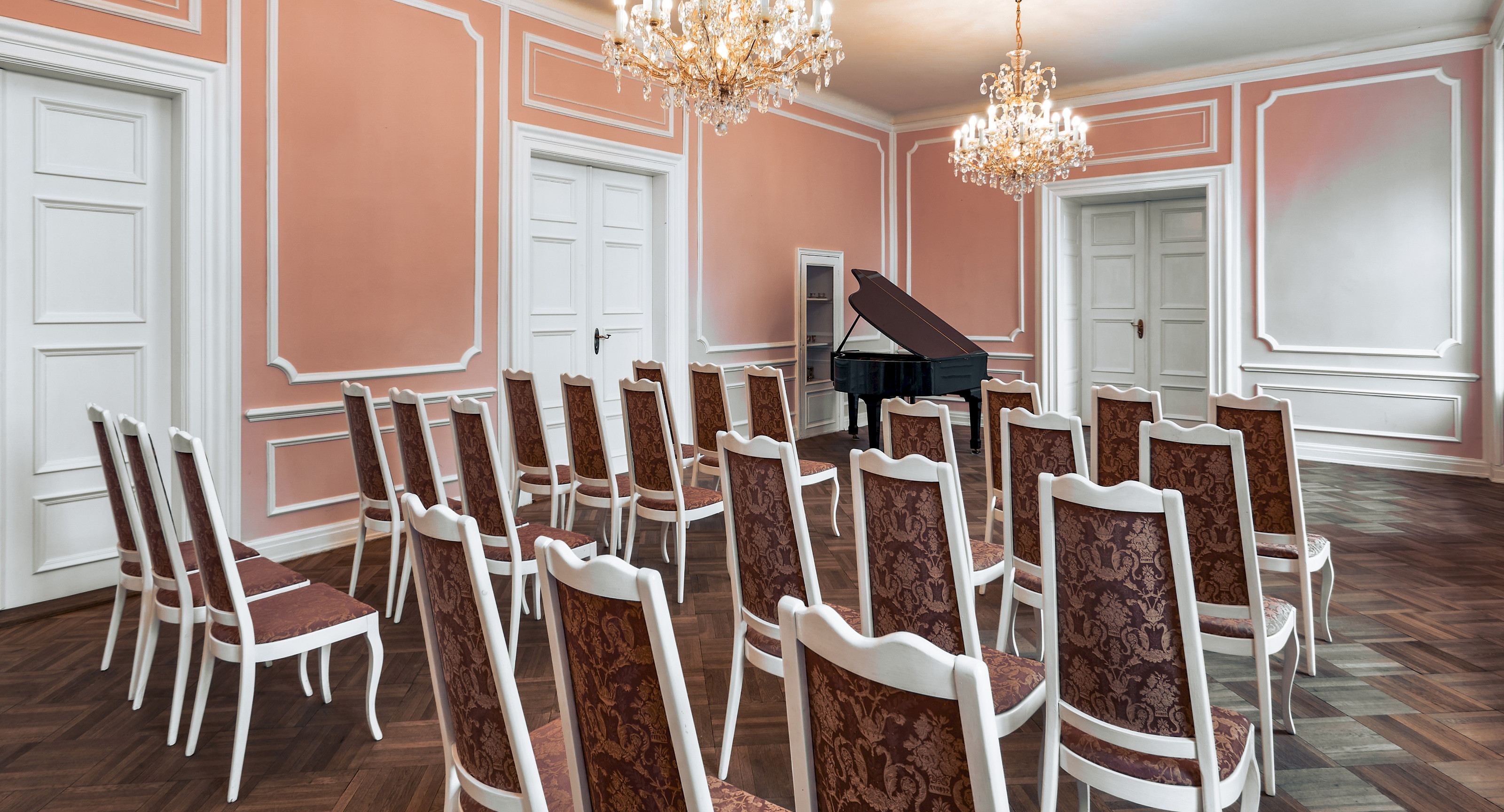 Hartigovský palác - Pink Hall