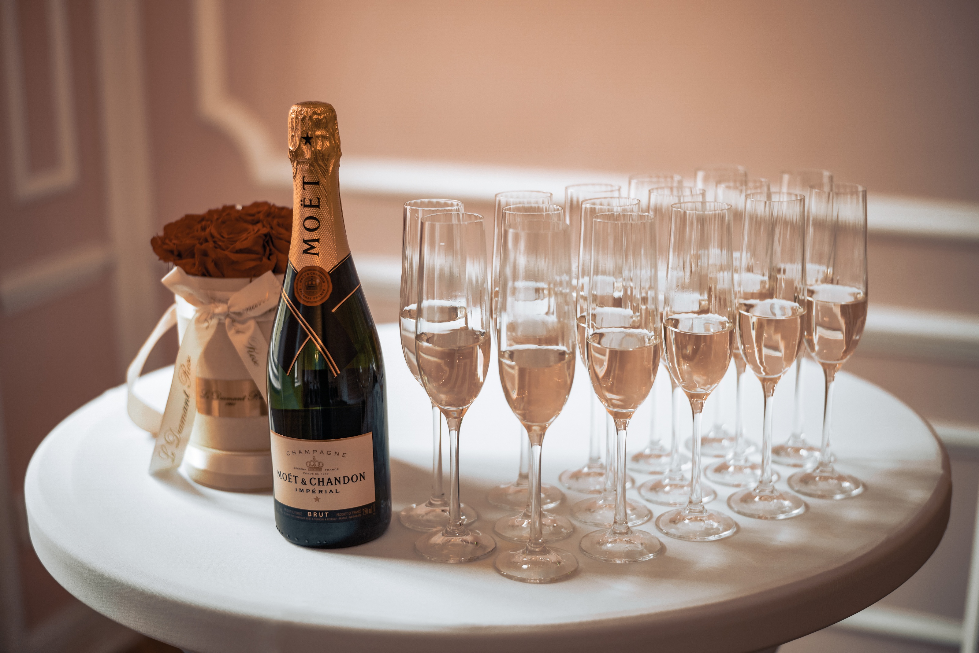 Hartigovský palác - Pink Hall