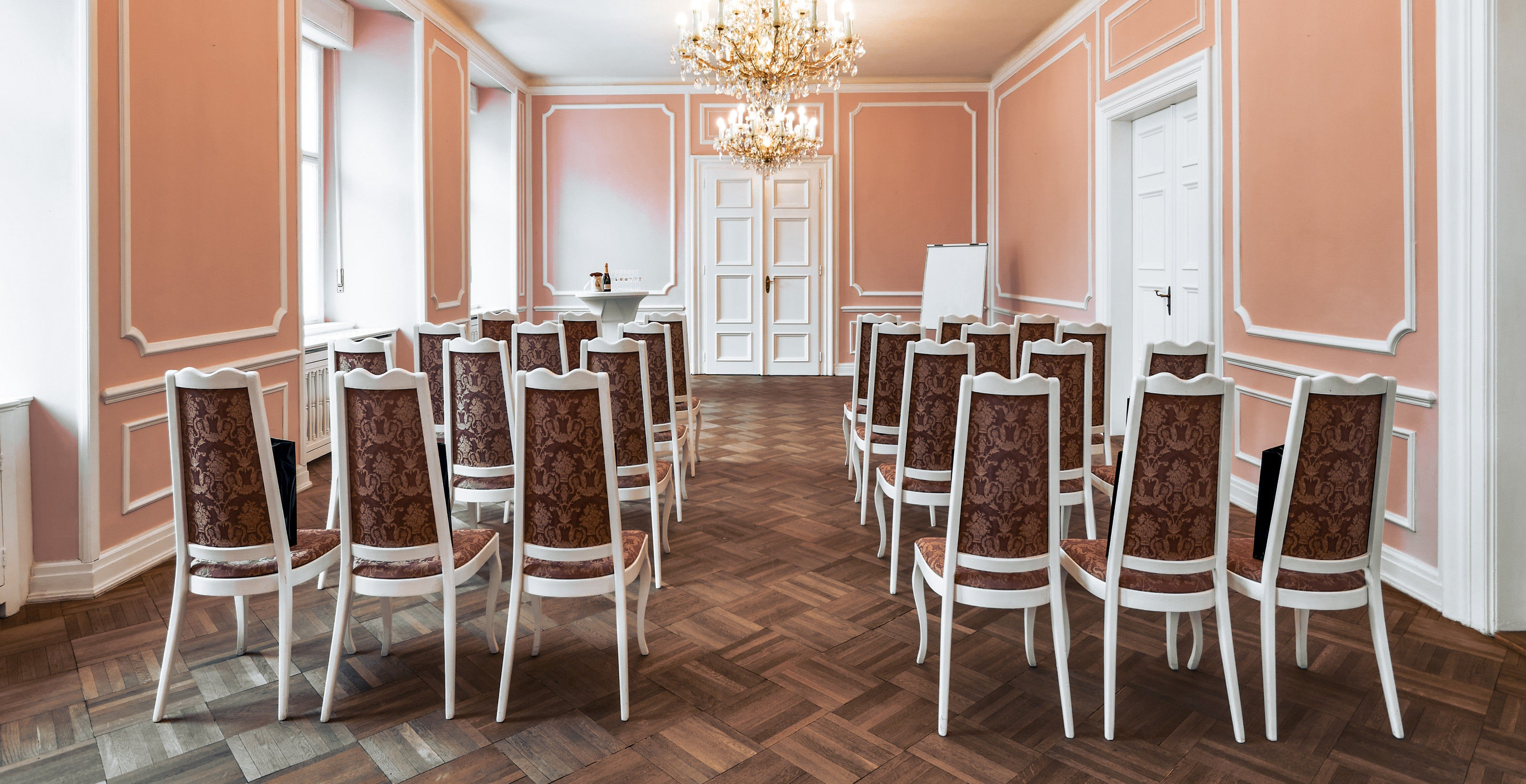 Hartigovský palác - Pink Hall